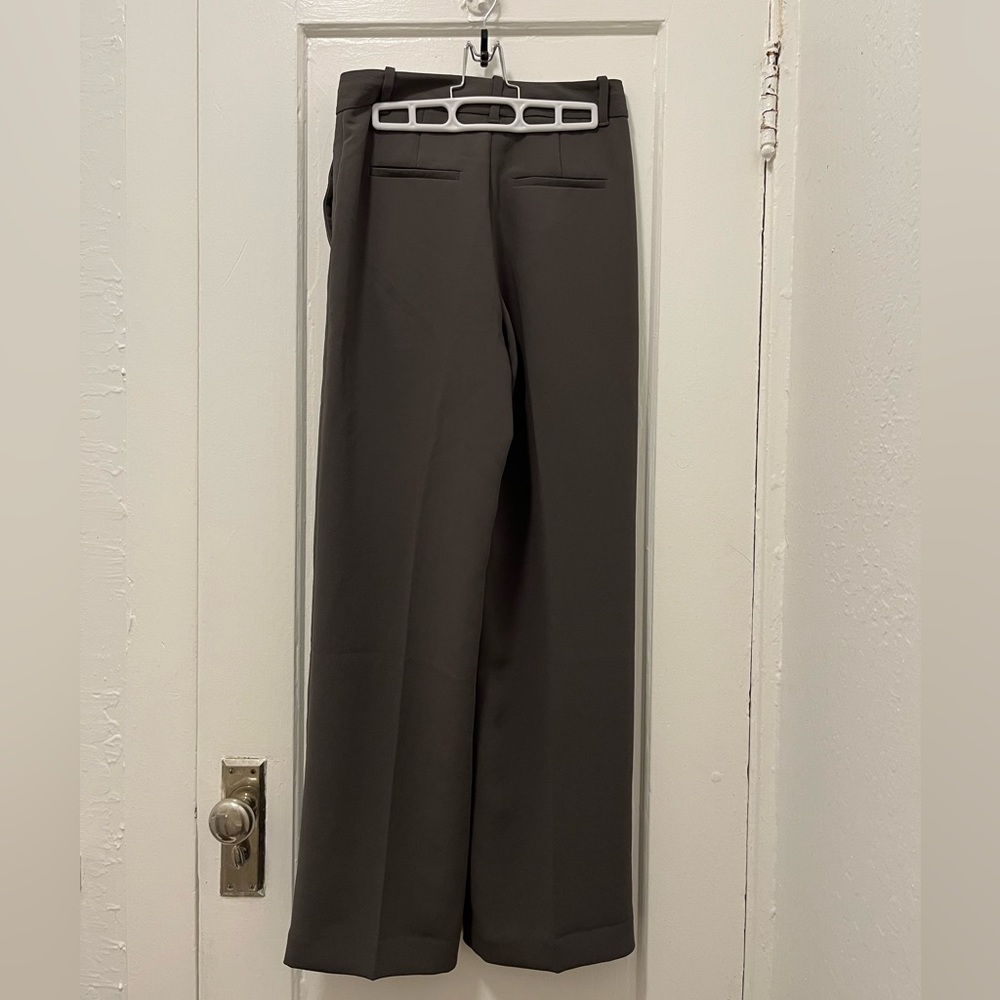 🚫SOLD🚫 ARITZIA WILFRED Effortless Pant in Peppercorn Grey - Picture 7 of 9